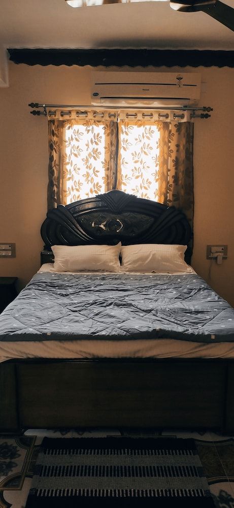 Estancia Tranquila: 1 Br/ 1 Wr+bath Tub - Pondicherry - Schlafzimmer