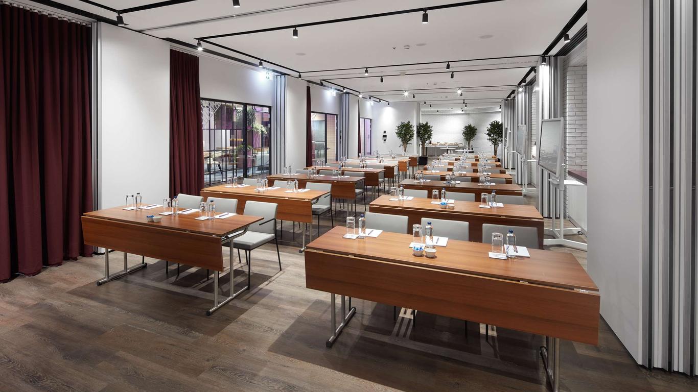 Yotel Istanbul Airport (Landside)