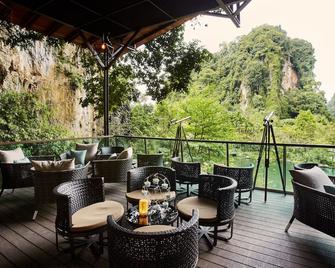 The Banjaran Hotsprings Retreat - Ipoh - Balcony