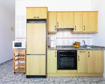 Casa Alcala - Alcalá - Kitchen