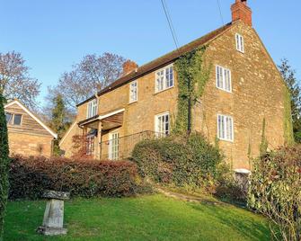 Marshalls Farm - Newent - Building