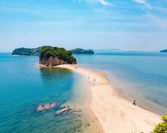 Ohkido Hotel - Tonosho - Strand