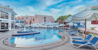 Minamark Resort & Spa, for families & couples only - Hurghada - Pool