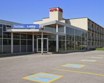 Travelodge by Wyndham Richmond Hill - Richmond Hill - Building