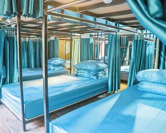 Golden Mountain Hostel Ninh Binh - Ninh Binh - Habitación
