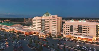 Embassy Suites Northwest Arkansas - Hotel, Spa & Convention - Rogers - Byggnad