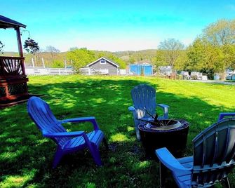 Wine Country Finger Lakes Escape - Waneta Lake - Hammondsport - Patio