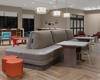 Home2 Suites by Hilton Carlsbad - Carlsbad - Salónek