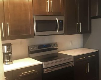 Downtown Prairie du Chien Loft - Prairie du Chien - Keuken