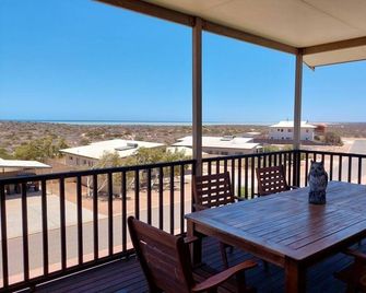 Two-storey Home With Breathtaking Views of This World Heritage Area - Denham - Balcón