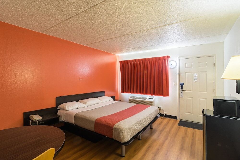 Motel 6 Joliet I-80 - Joliet
