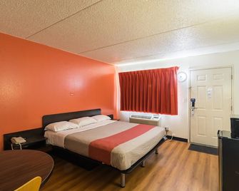 Motel 6 Joliet I-80 - Joliet