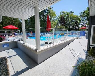 North Shore Inn Tc 309 - Traverse City - Piscina