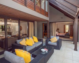 Calianne - Superb beachfront architecture - Mangonui - Patio