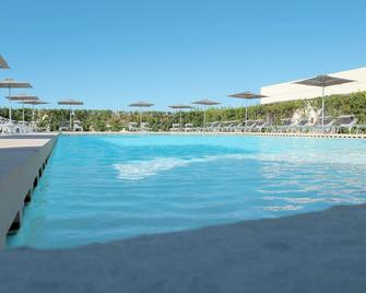 Complesso Turistico Alberghiero Delle Rose - Morciano di Leuca - Piscina
