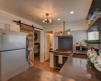 Cozy Hideaway Downtown 1 bed 1 bath - Prescott