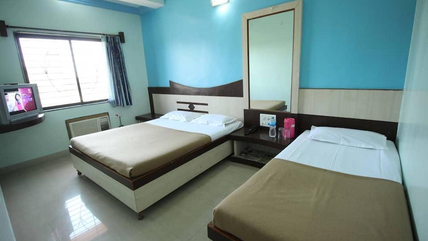 Sai Aradhana Hotel