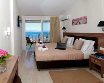 Hotel Yannis Corfu - Ipsos - Habitación