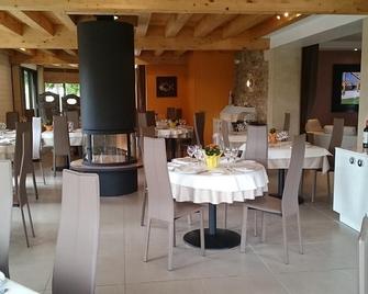 Domaine de la Haie des Granges - Ménilles - Restaurant