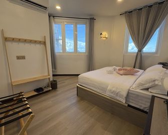 Ru Jia Hai She Hotel - Semporna - Bedroom