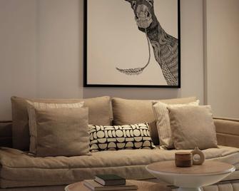 Nauma Paros Design Boutique Hotel - Parikia - Stue