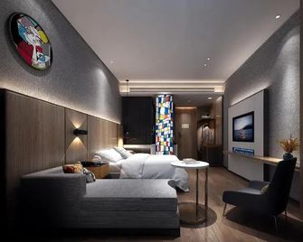 Sofis Pop Hotel - פוז'ו