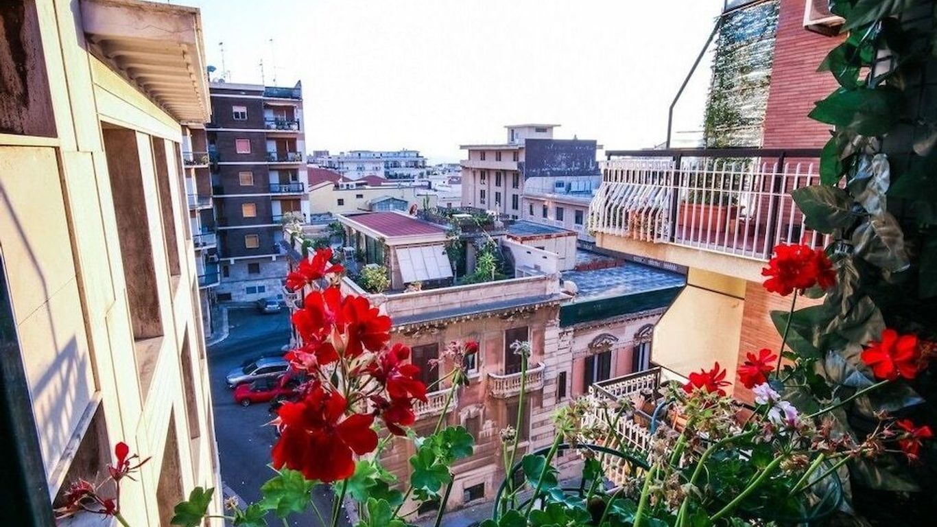 96 جيست هاوس