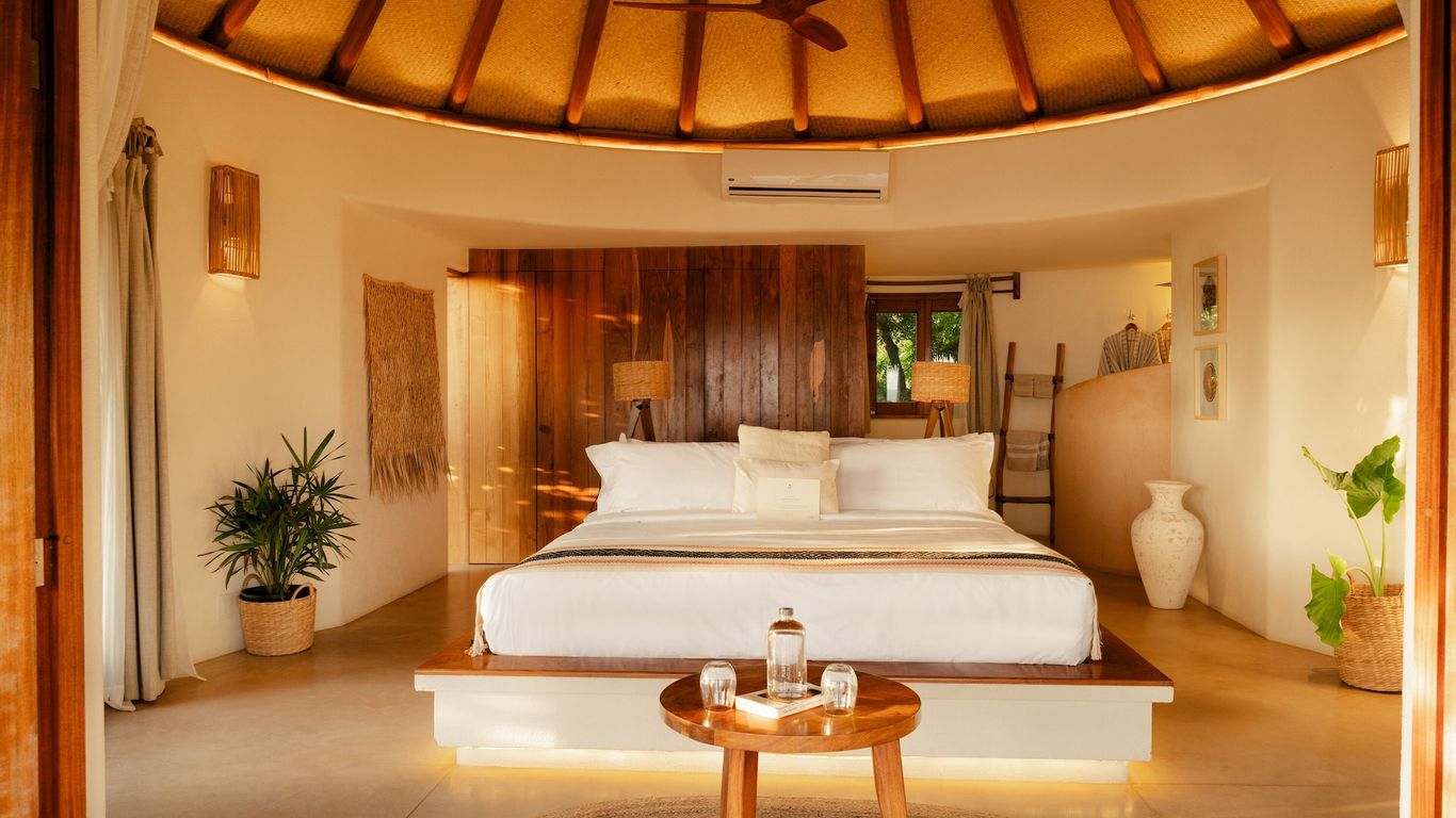 زوا هوتتل - ميتشيلين كي وينر - لبالغيس فقل