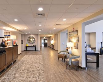 Hampton Inn & Suites Chippewa Falls - Chippewa Falls