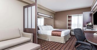 Microtel Inn & Suites by Wyndham Timmins - Timmins - Camera da letto