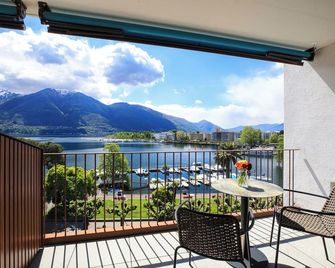 هوتل لاجو ماجيوري - لوكارنو - شرفة