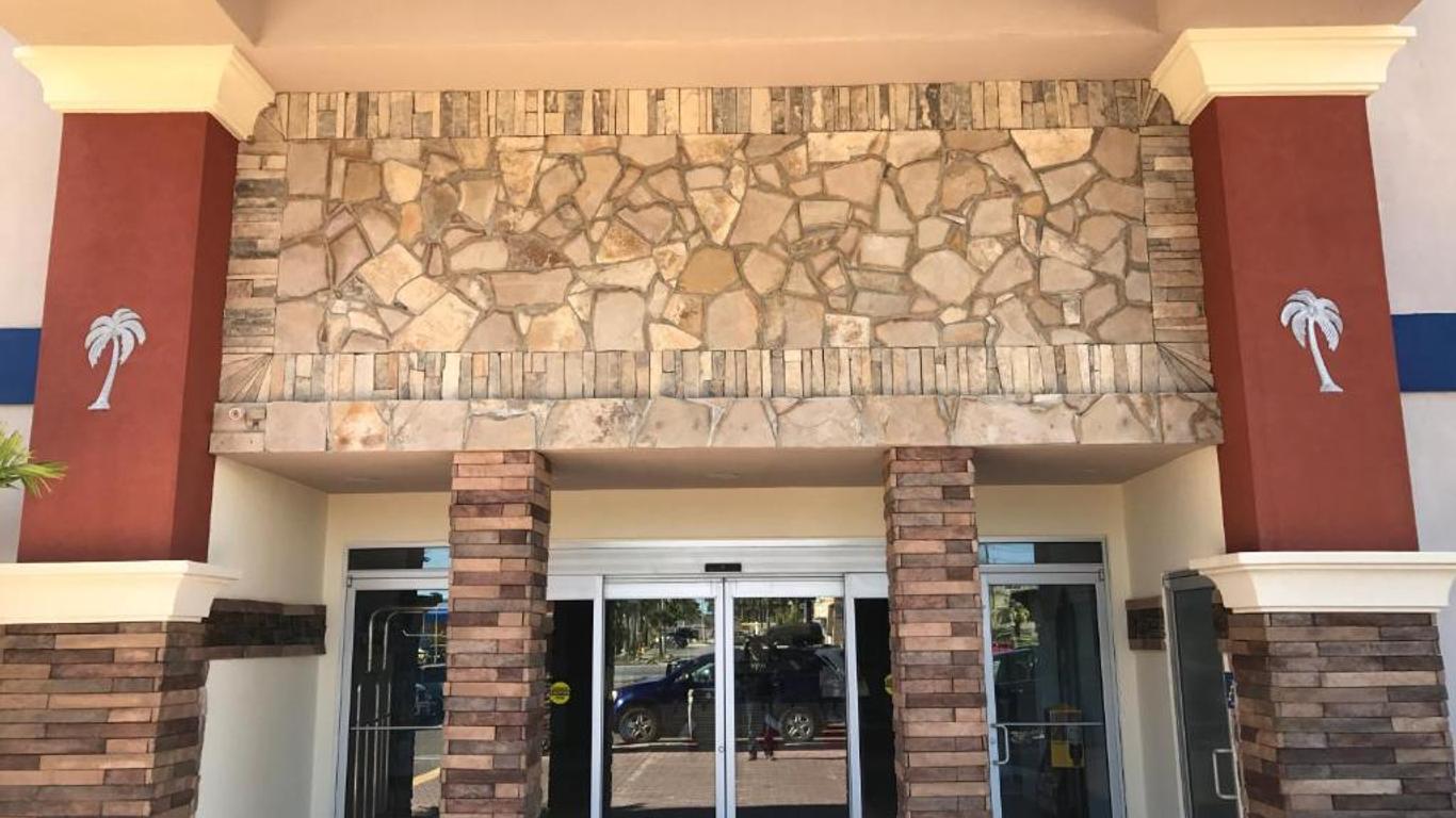 Blue Bay Inn & Suites