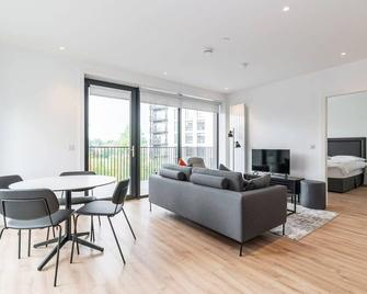 Grange Two by Dublin At Home - Dublin - Wohnzimmer