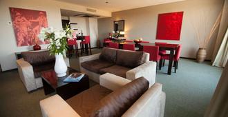 Epic Hotel San Luis - San Luis - Living room