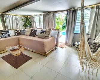 Casa del Ojo - Fort Lauderdale - Living room