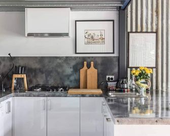 Watershed Robertson - A Chic Shed Conversion - Robertson - Kitchen