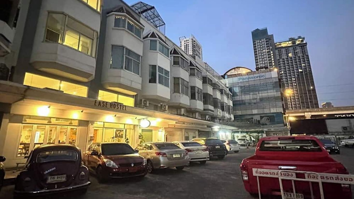 Ease Hostel