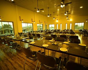 The Green Heritage Resort - Igatpuri - Restaurante