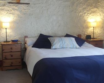 The Old Barn - רוס - חדר שינה