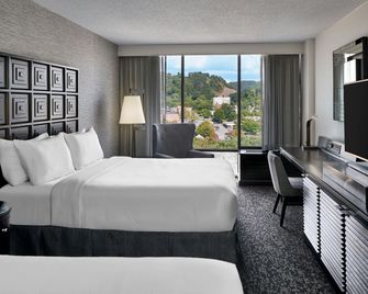 Renaissance Asheville Downtown Hotel - אשוויל - חדר שינה