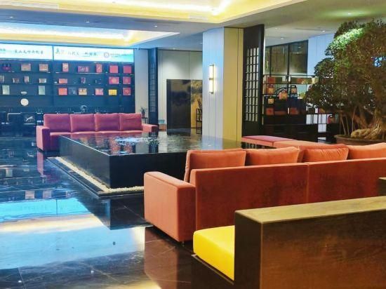 Riviland Hotel - تشينغداو - ردهة