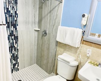 A Fisher's Inn Motel - Las Vegas - Bathroom