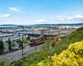Hotel Indigo Seattle Everett Waterfront By IHG - Everett - Außenansicht