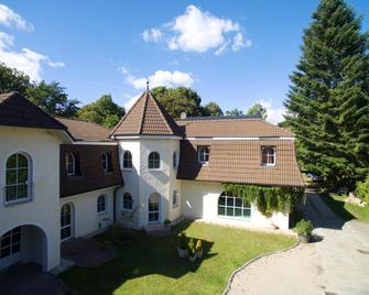 Seeresidenz Gesundbrunn - Plau am See - Edificio