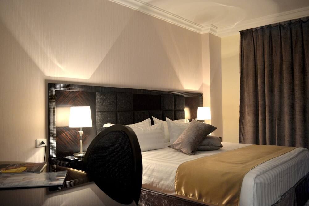 Tilal Almadina Hotel & Suites