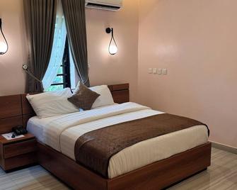 Cavan Hotels - Benin City - Bedroom