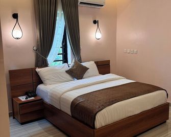 Cavan Hotel - Benin City - Bedroom