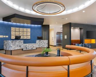 Cambria Hotel Spokane Airport - Спокен - Лоббі