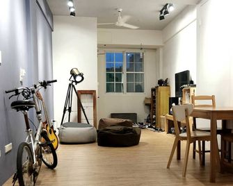 Backpacker 41 Hostel - Kaohsiung - קאושיונג - חדר אוכל