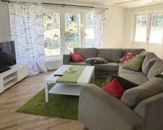 Gorgeous Home In Flen With Sauna - Flen - Sala de estar